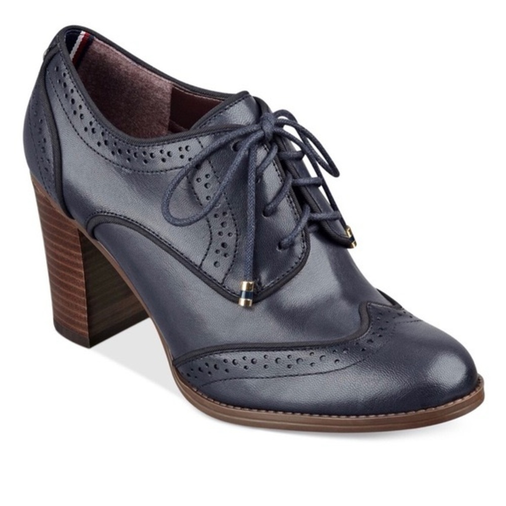 SALE 35% OFF | Tommy Hilfiger Leather Oxford Heels – Navy Blue Lace Up Size 6